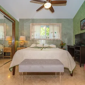 Mango Retreat Kailua-Kona